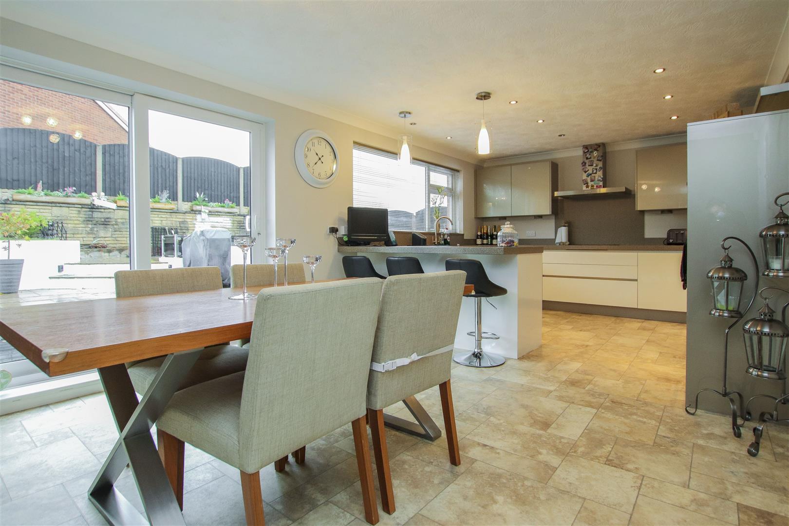 4 Bed Detached House For Sale - Main Image